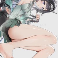 Lan Yan thighs